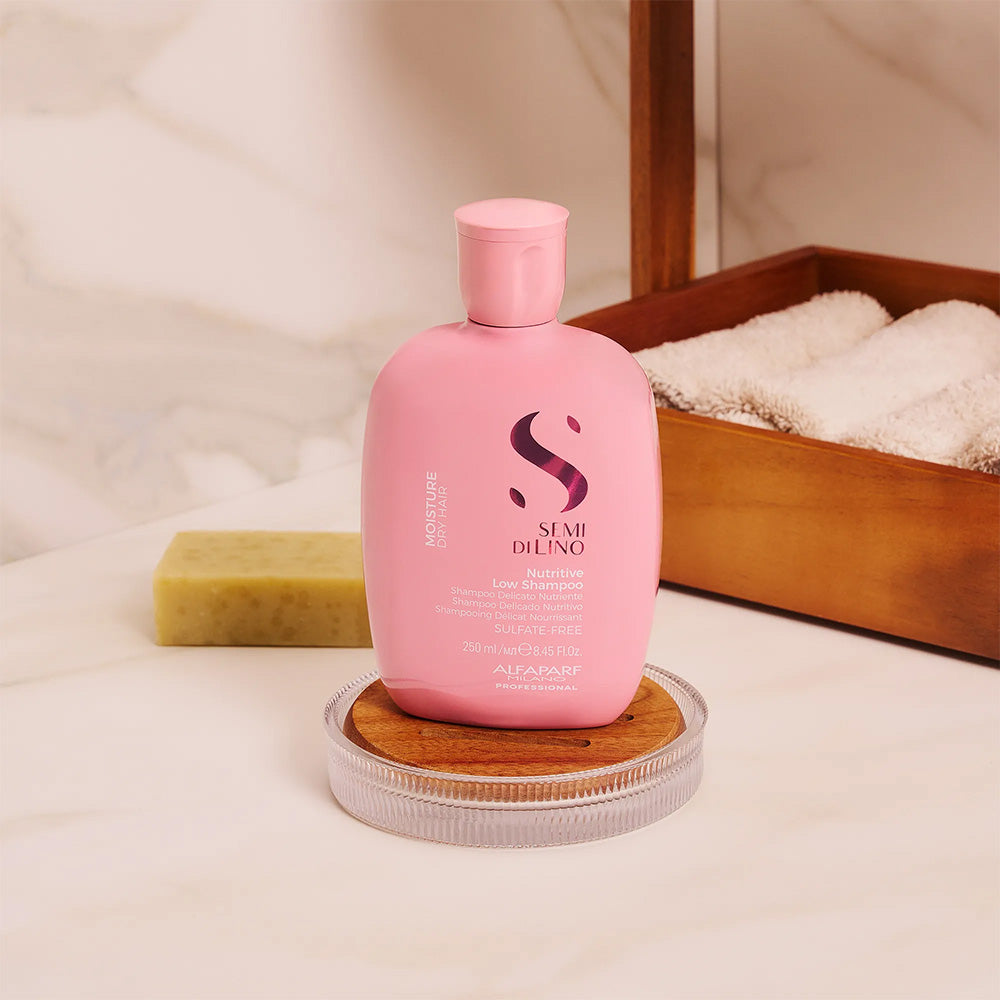 SEMI DI LINO Moisture Nutritive Low Shampoo (250ml)